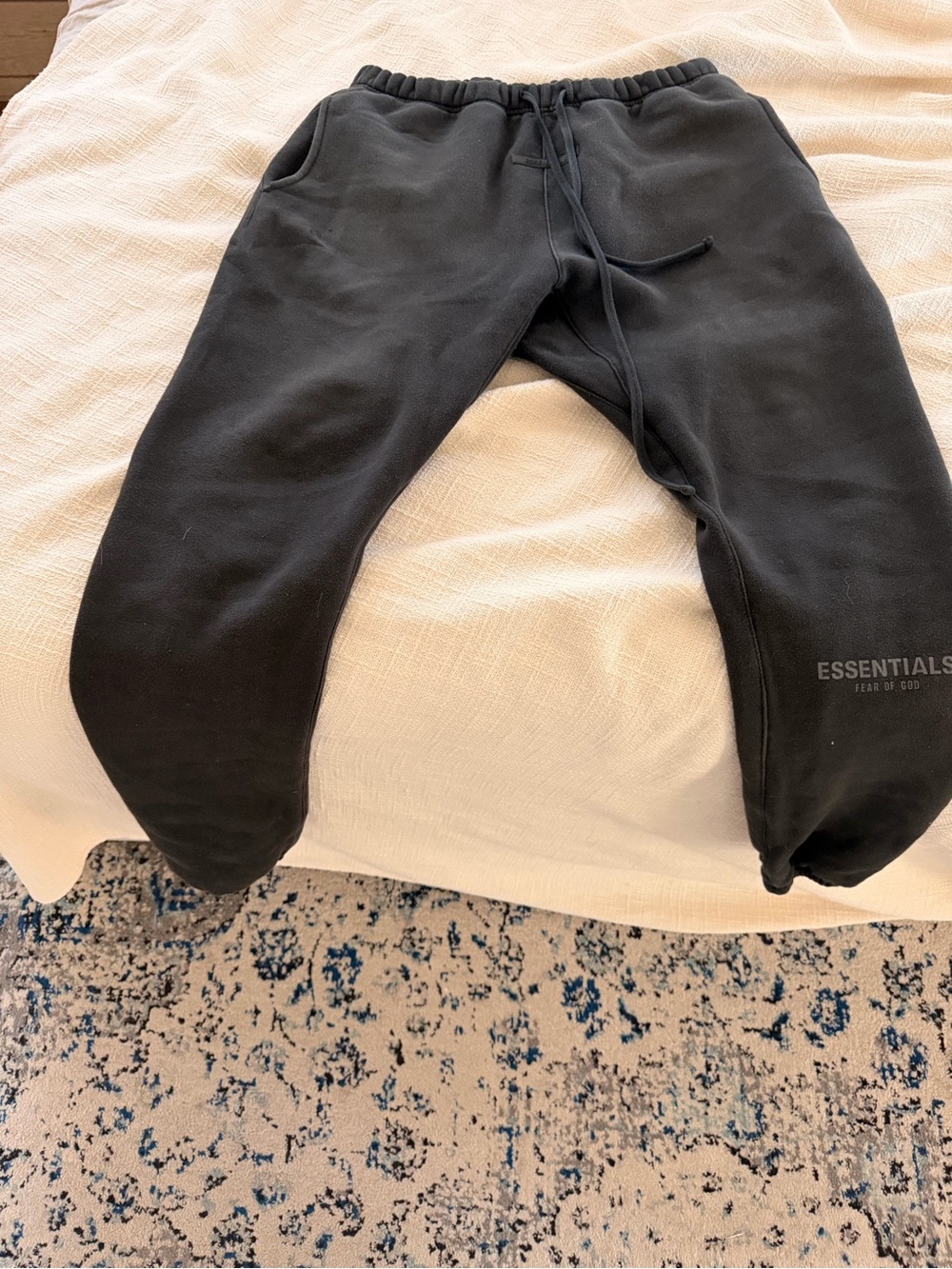 Fear of God ESSENTIALS sweatpants